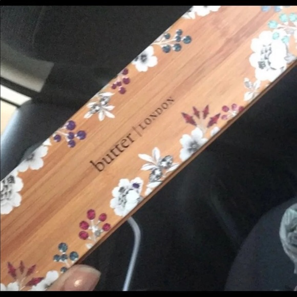 Butter london eyeshadow palette - Picture 1 of 1